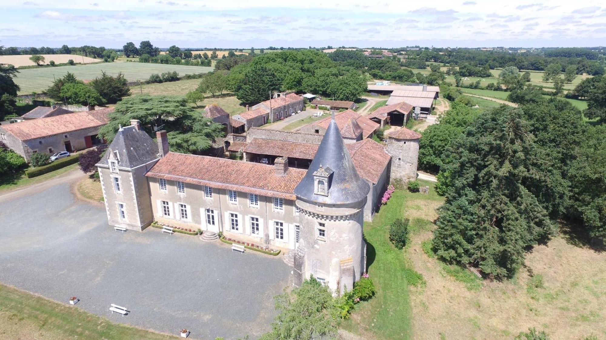 Вилла Manoir De Ponsay Шантони Экстерьер фото